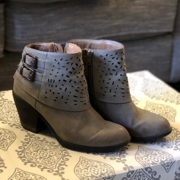 Laura Scott Shoes - Laura Scott | Taupe Ankle Boots Cutout Detail